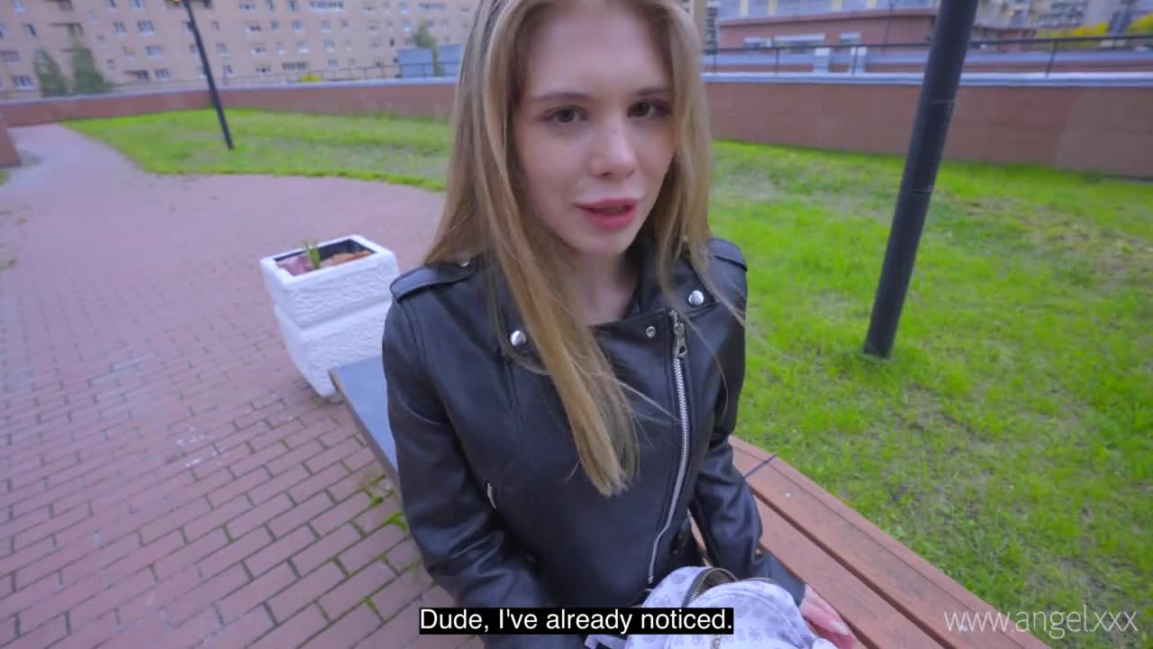 Встретил в парке раскрепощенную подругу - 3