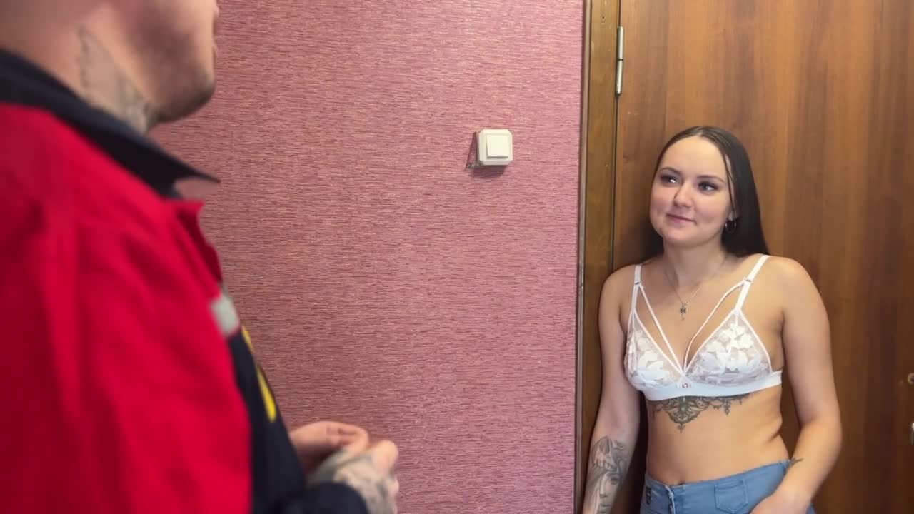 Я не знаю как так получилось, но я случайно отсосала и потрахалась с слесарем и изменила мужу - 3