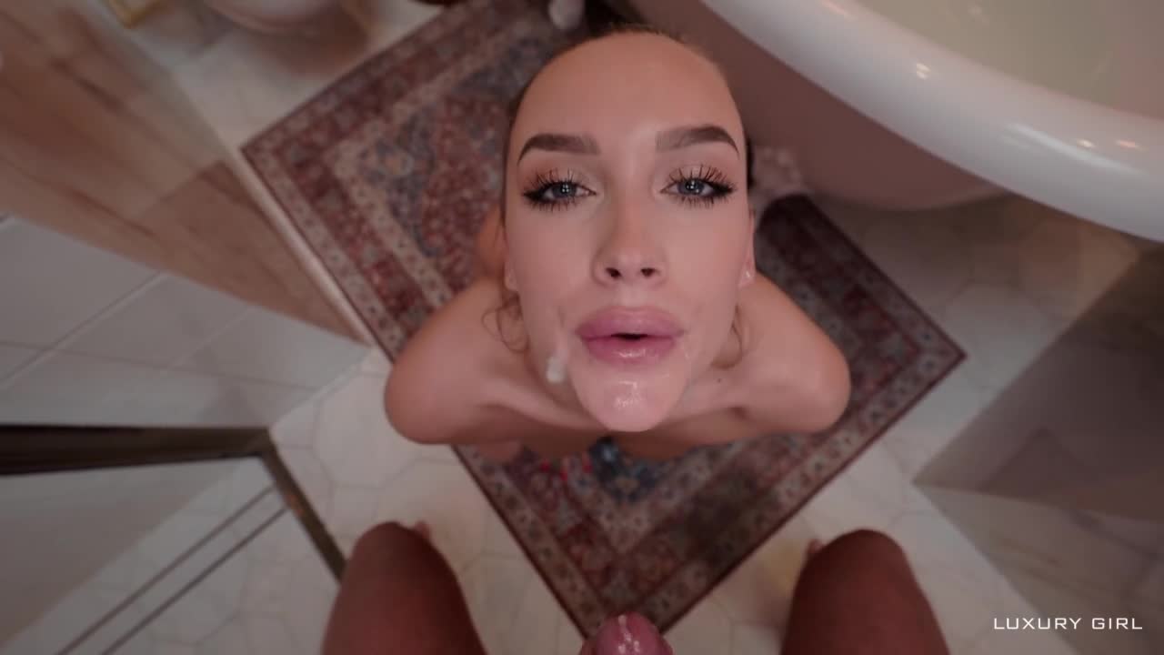 Сочный Минет в Ванной Глазами Дэвида - 10